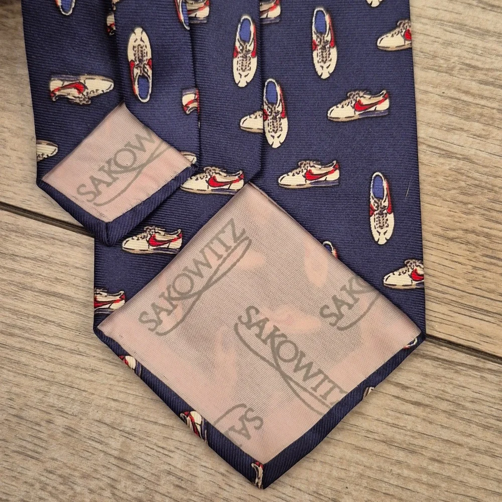 NIKE Cortez Sneakers Dark Navy Pattern Sakowitz Silk‎ Mens Tie VTG 90s RARE